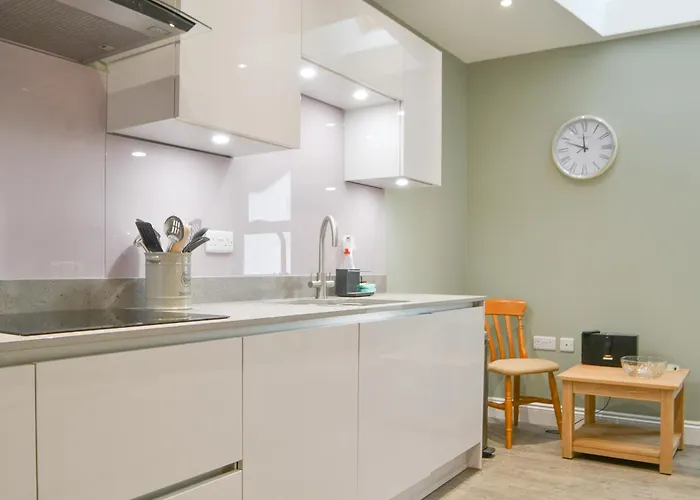 1 Harney Peak * Portinscale